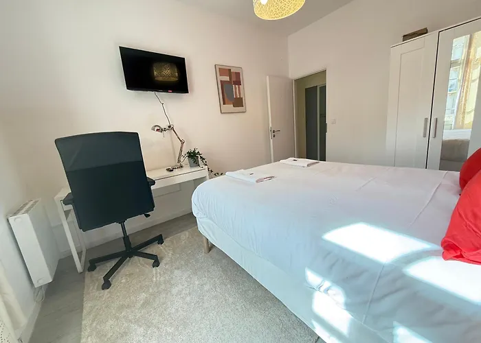 Spring Large Flat - 8p - 4 Bedrooms Apartment *