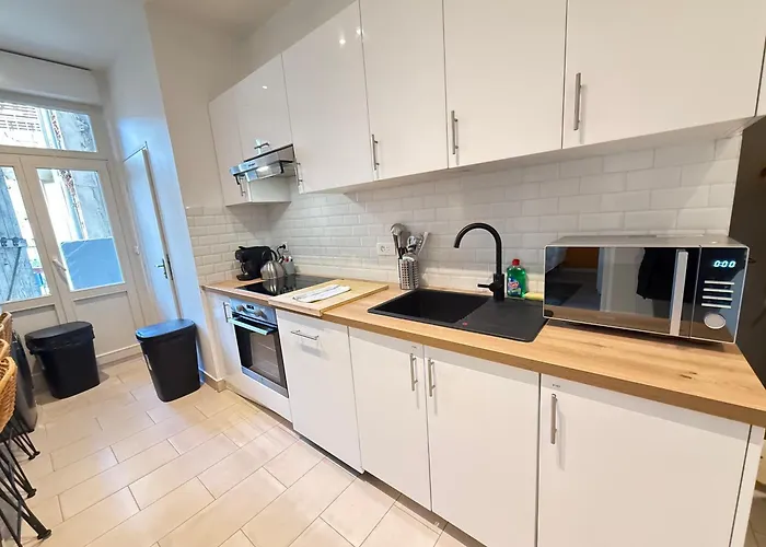 Spring Large Flat - 8p - 4 Bedrooms Apartment Metz